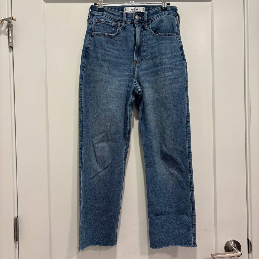 Hollister Curvy Ultra High-Rise Vintage Straight Jeans Blue Raw Hem W25 L25 1S
